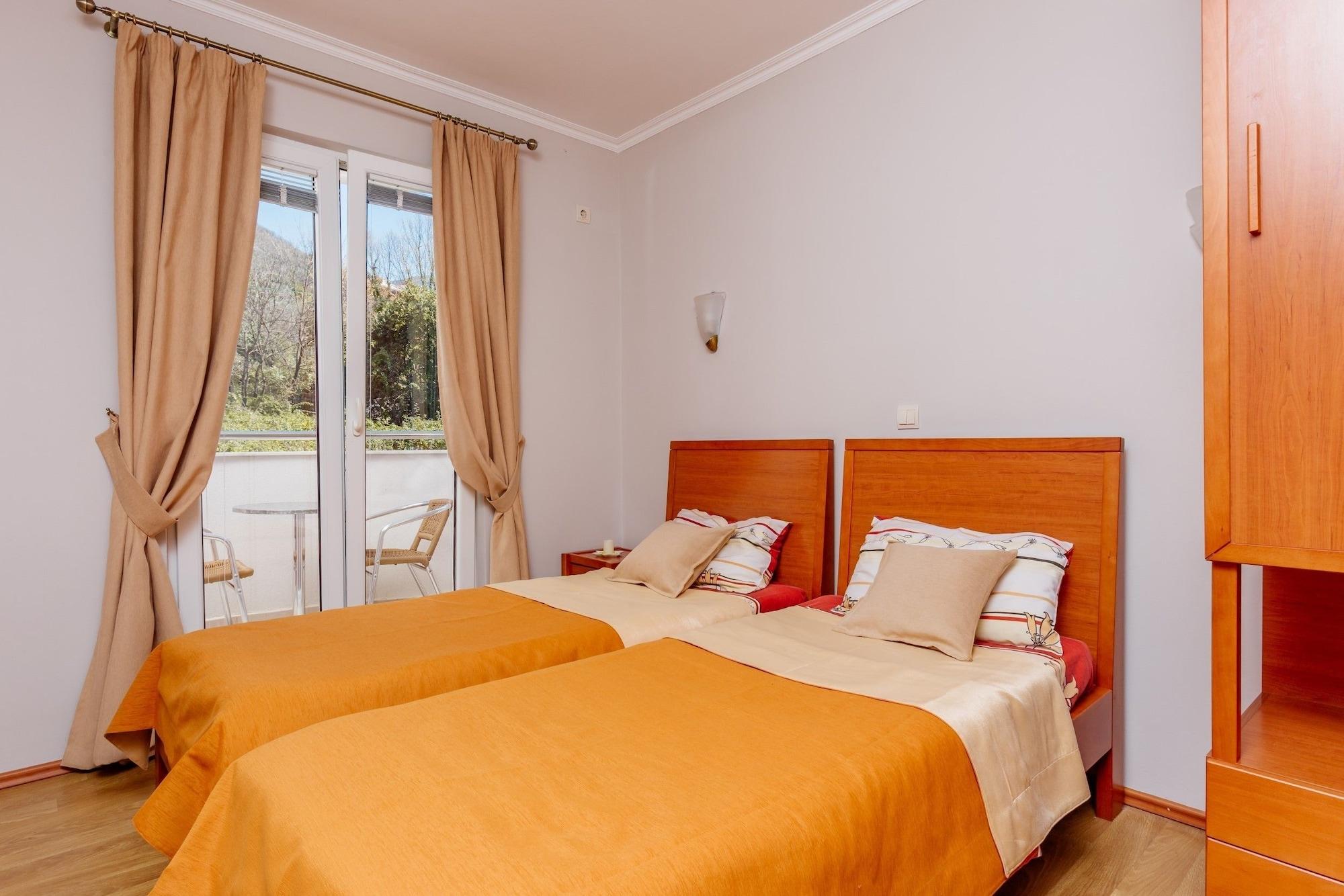 Apartments Perper Tivat Extérieur photo