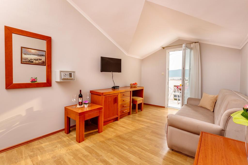 Apartments Perper Tivat Extérieur photo
